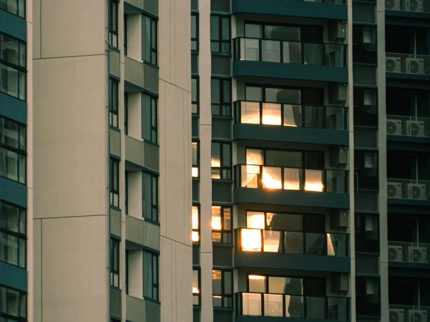 高层商业建筑夜景照明方案:LED洗墙灯应用案例分析正文配图 1